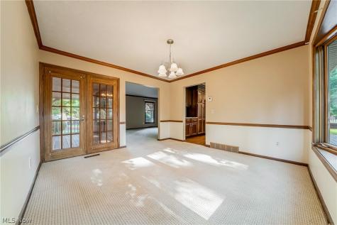 6993 Deer Path Olmsted Twp OH 44138