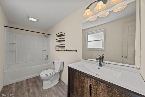 980 E 347th Street Eastlake OH 44095