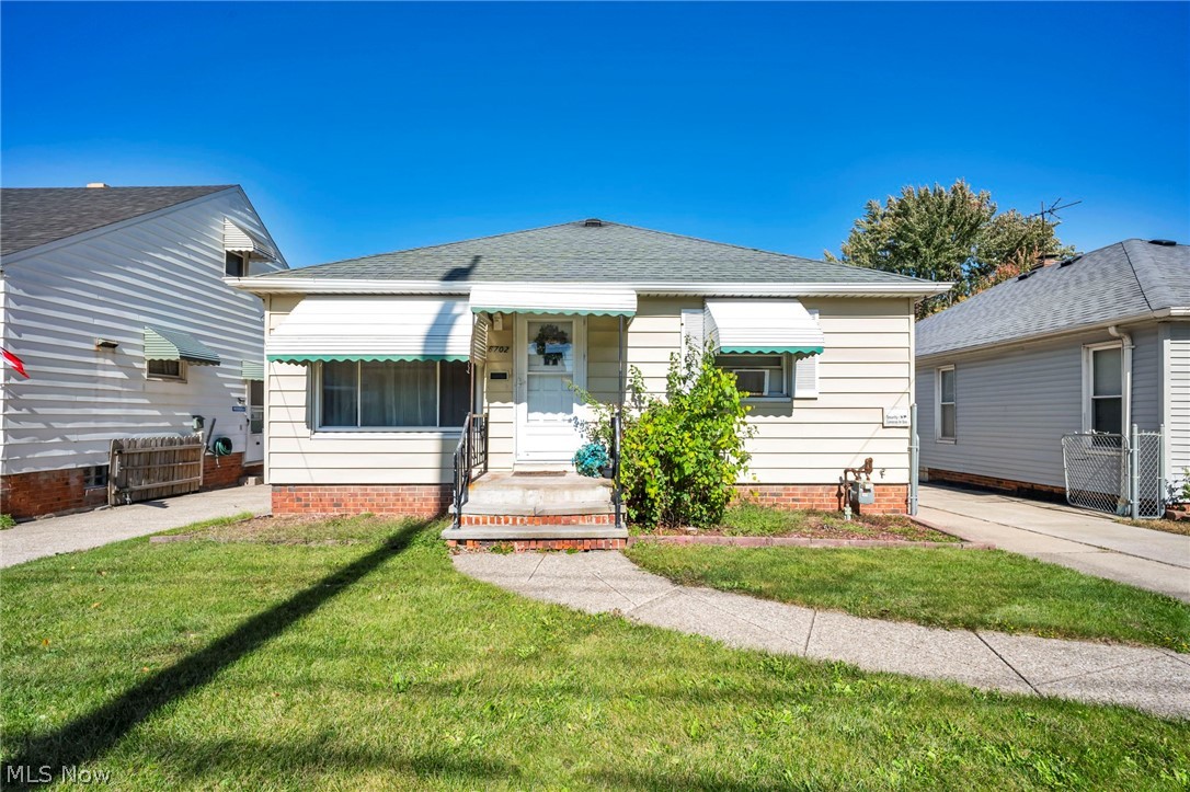 6702 Memphis Avenue Cleveland OH 44144
