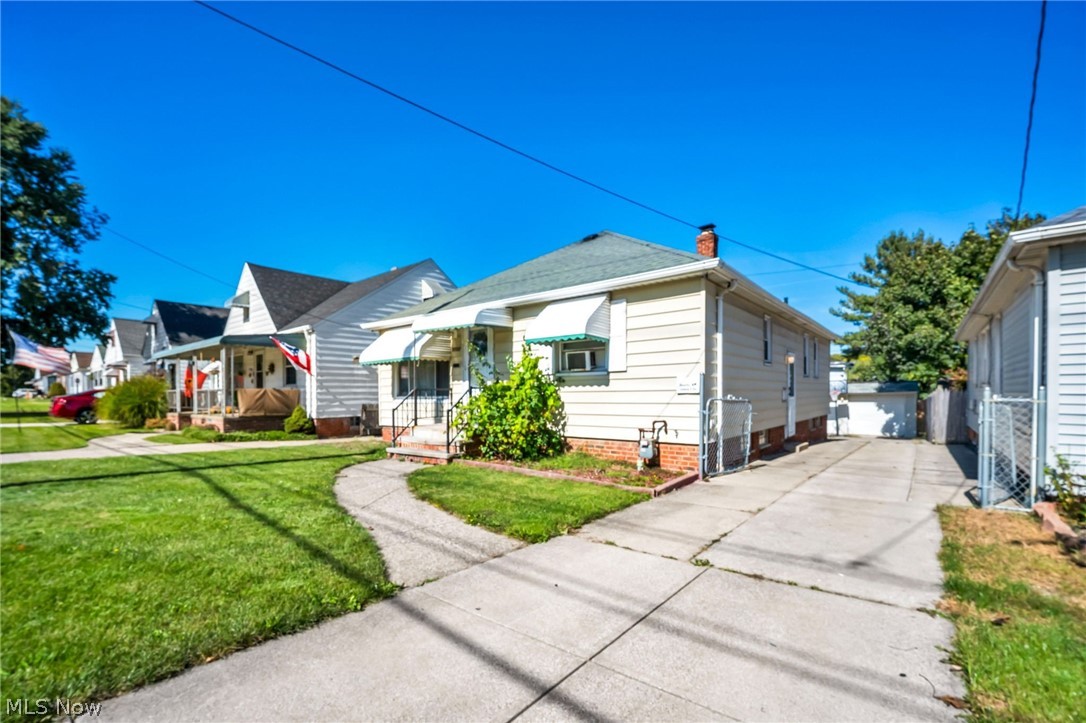 6702 Memphis Avenue Cleveland OH 44144