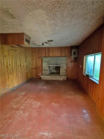 671 Lafayette Drive Akron OH 44303
