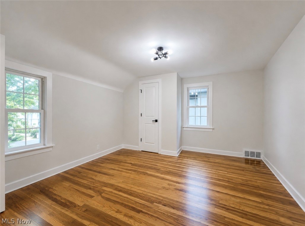 1307 Ford Street Lyndhurst OH 44124