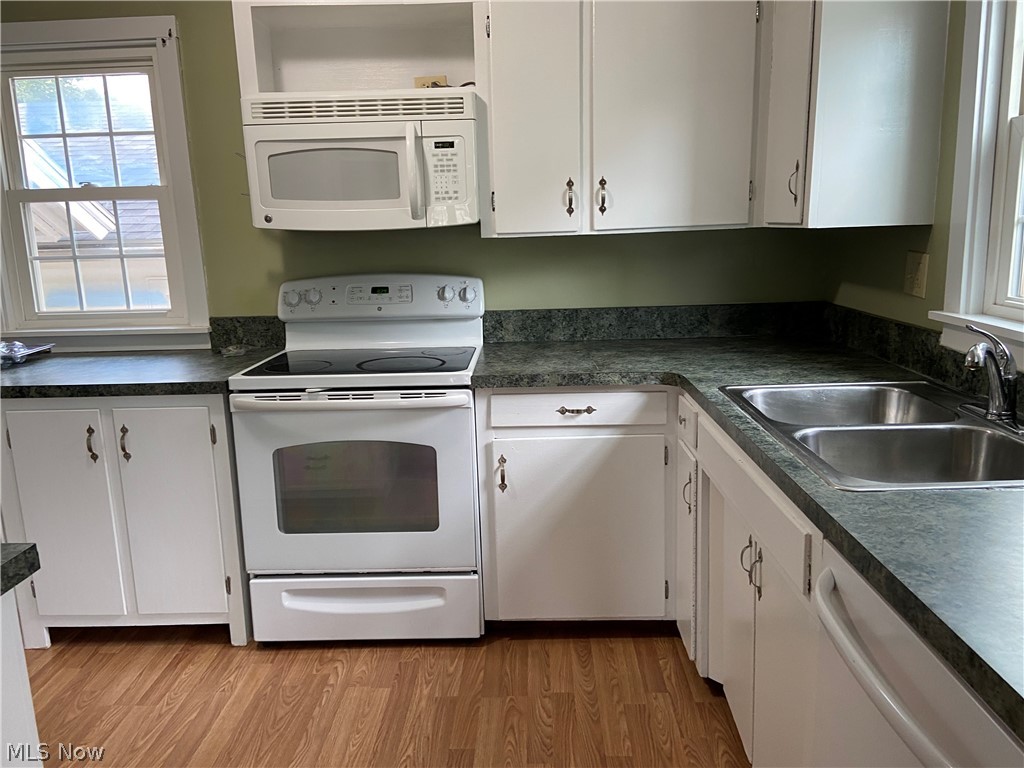 528 S River Street Newcomerstown OH 43832