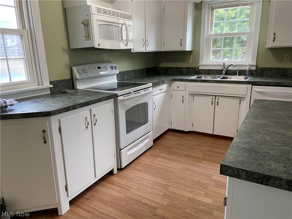 528 S River Street Newcomerstown OH 43832