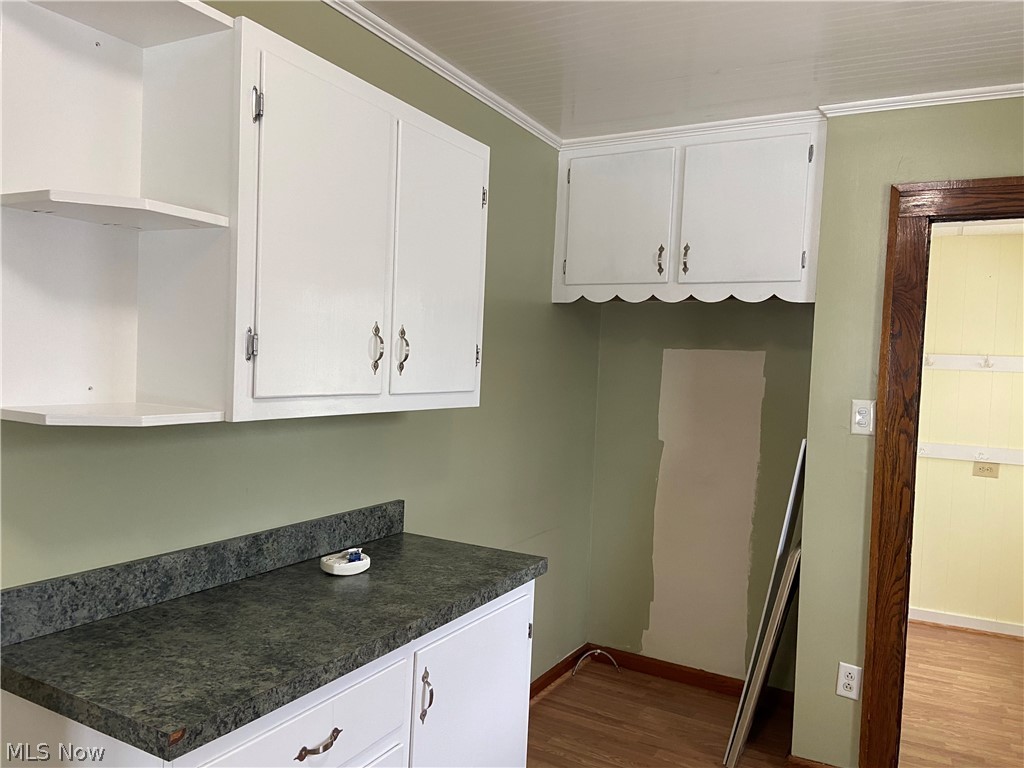 528 S River Street Newcomerstown OH 43832