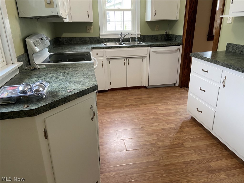 528 S River Street Newcomerstown OH 43832