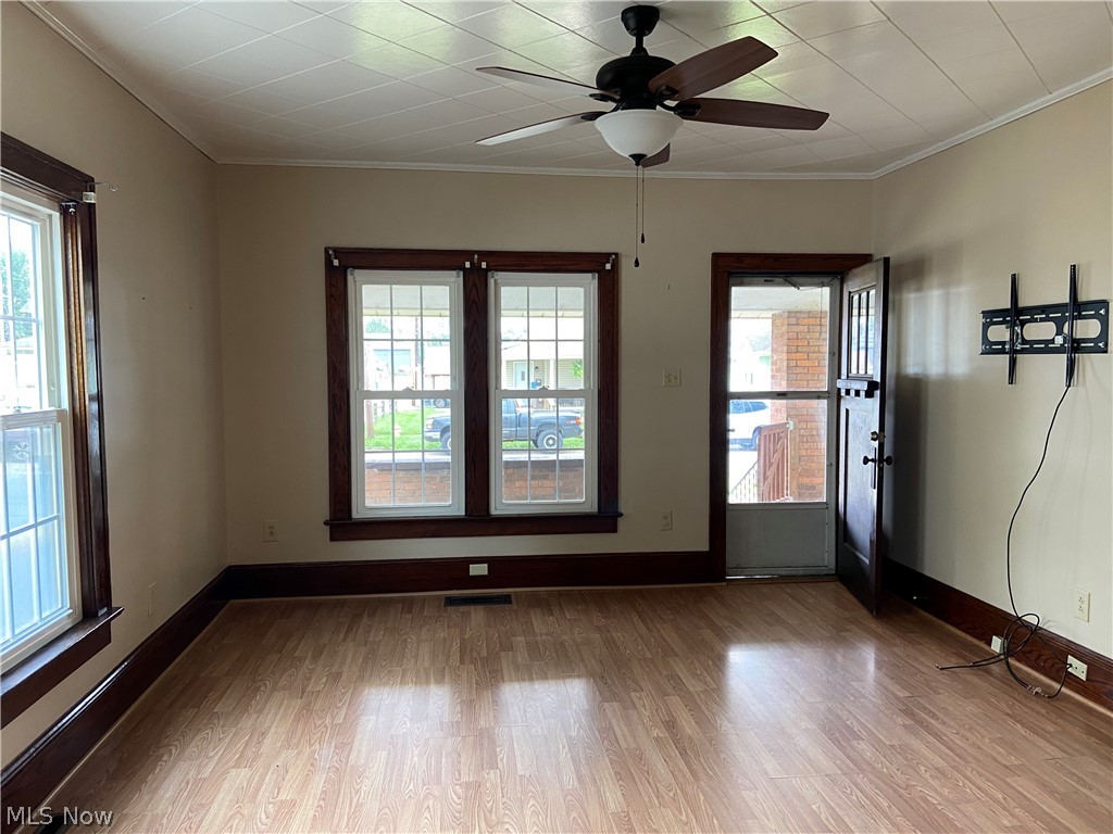 528 S River Street Newcomerstown OH 43832
