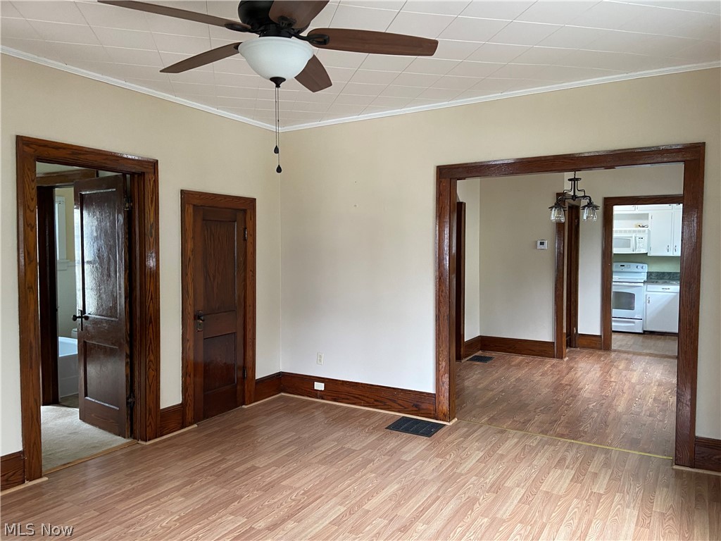 528 S River Street Newcomerstown OH 43832