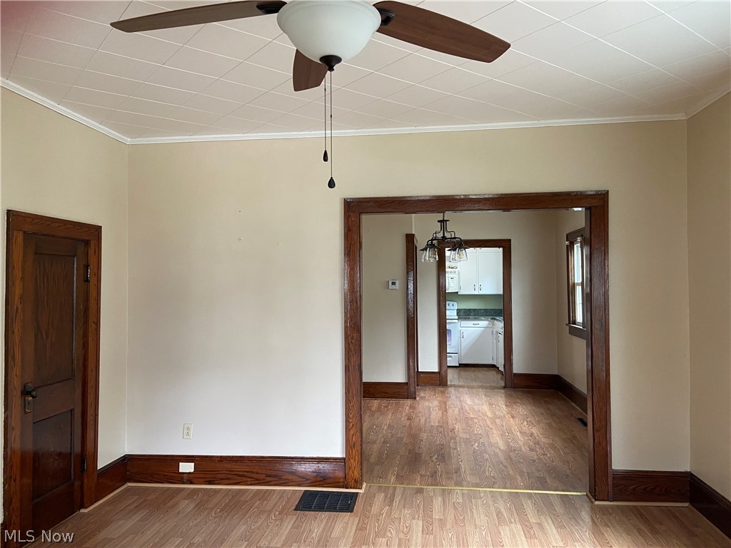 528 S River Street Newcomerstown OH 43832