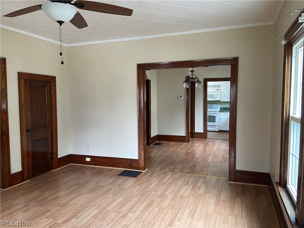 528 S River Street Newcomerstown OH 43832