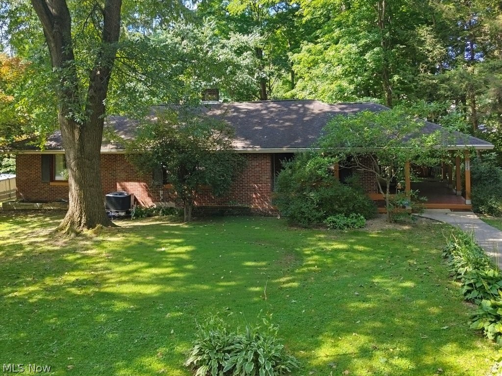 528 Pres Vannes Drive Dalton OH 44618