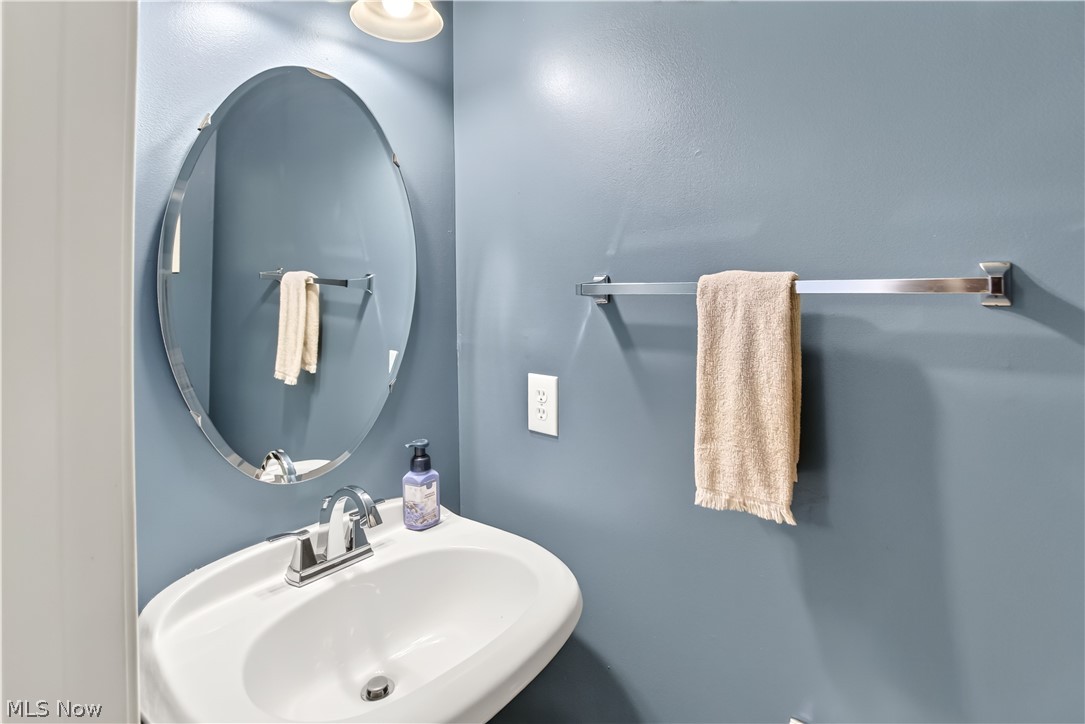 1910 Northgate Circle Akron OH 44320