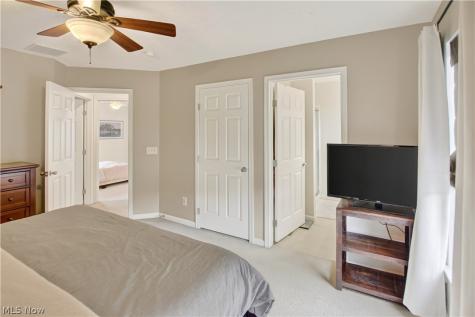 1910 Northgate Circle Akron OH 44320