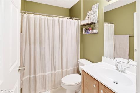 1910 Northgate Circle Akron OH 44320