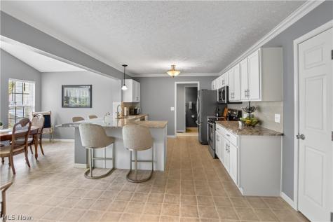 1910 Northgate Circle Akron OH 44320