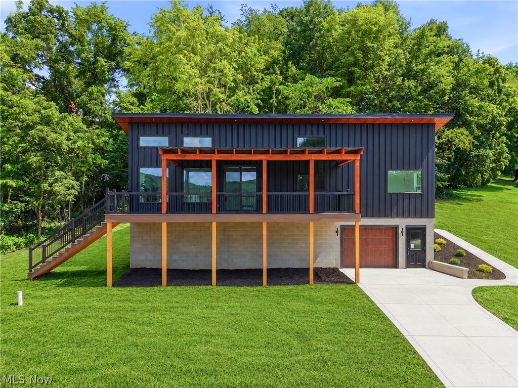 1297 Goshen Hill Road SE New Philadelphia OH 44663