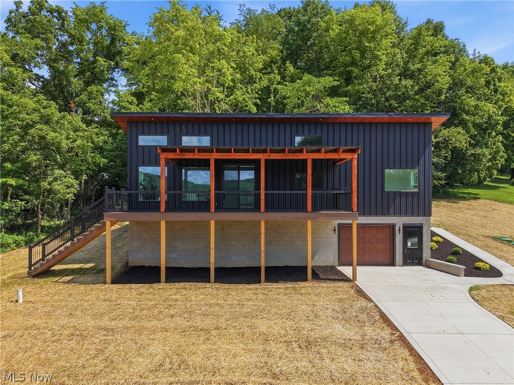 1297 Goshen Hill Road SE New Philadelphia OH 44663