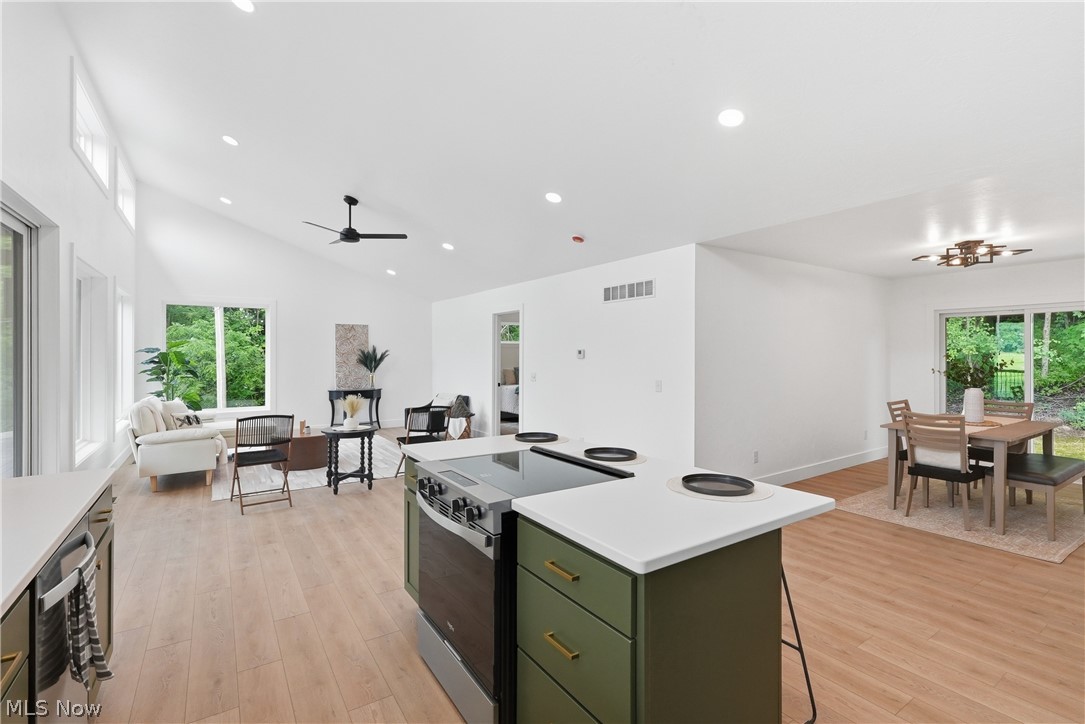 1297 Goshen Hill Road SE New Philadelphia OH 44663