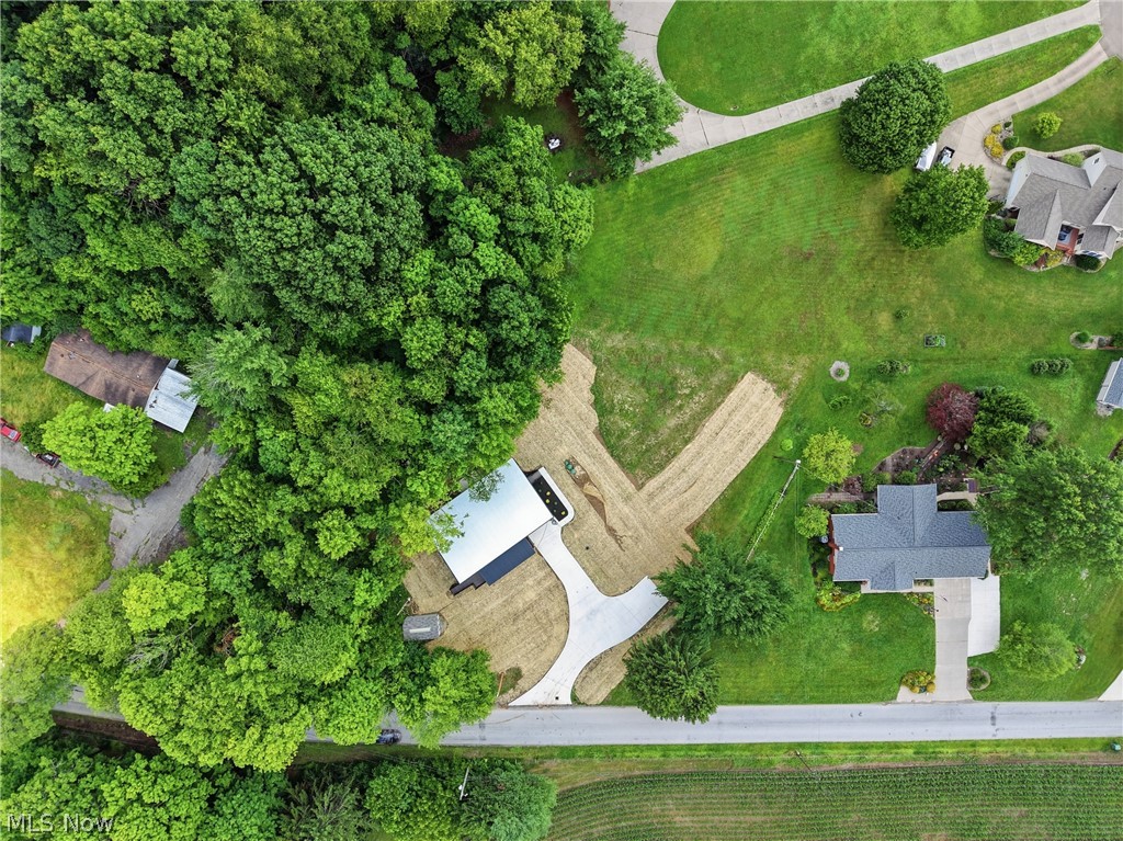 1297 Goshen Hill Road SE New Philadelphia OH 44663