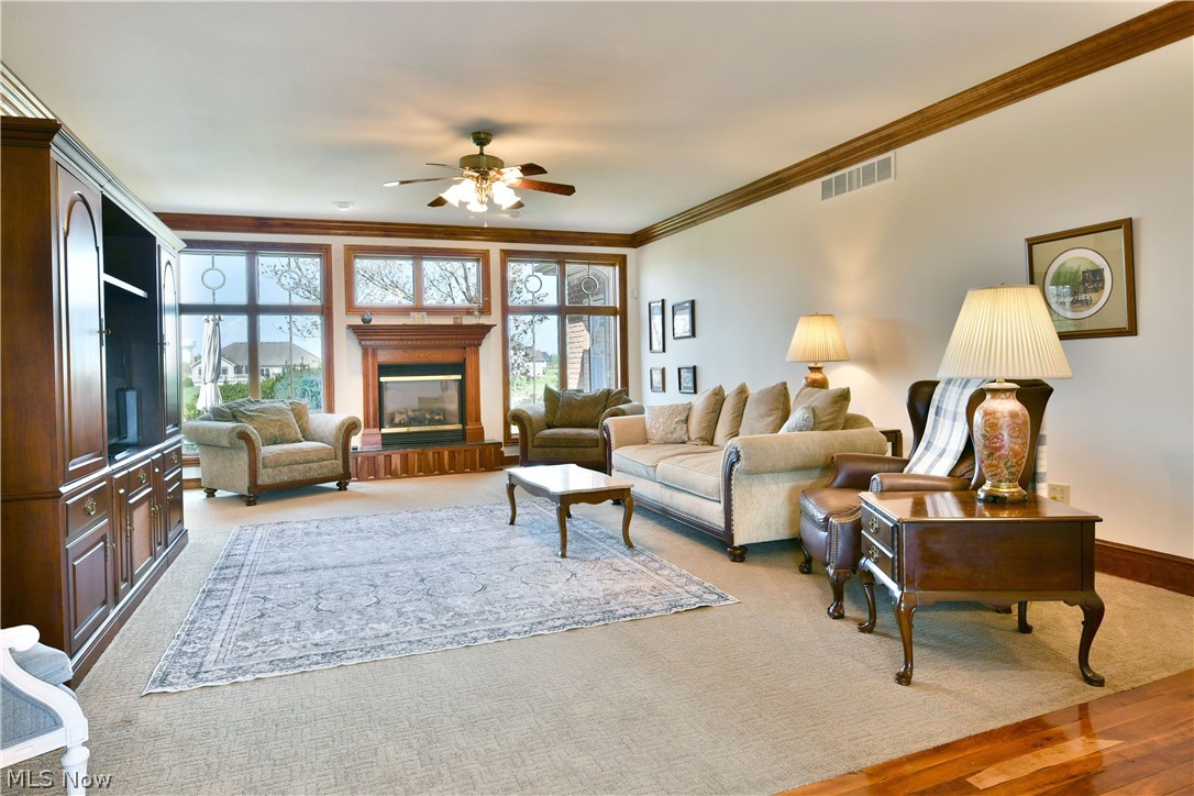 6367 Angel Court Warren OH 44481