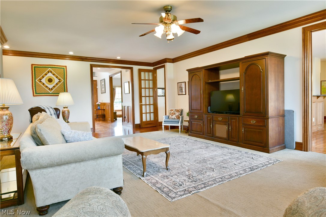 6367 Angel Court Warren OH 44481