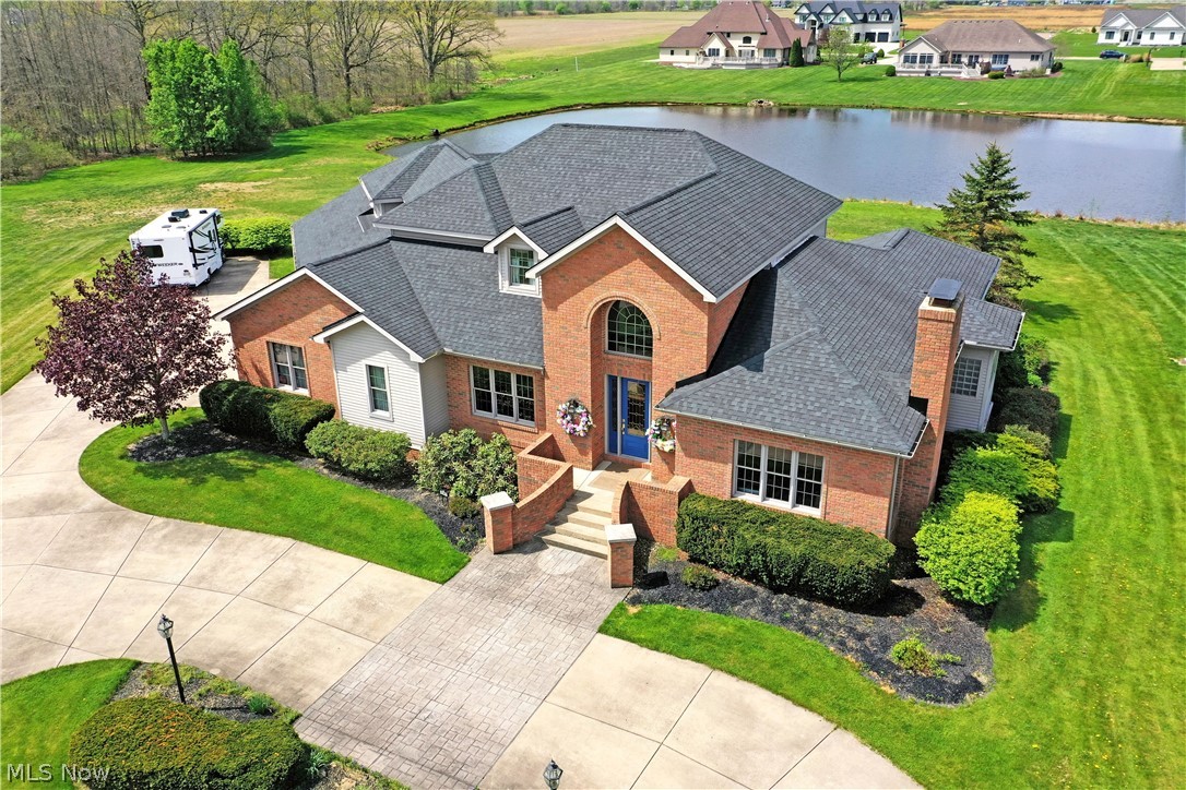 6367 Angel Court Warren OH 44481