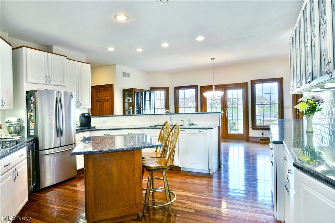 6367 Angel Court Warren OH 44481
