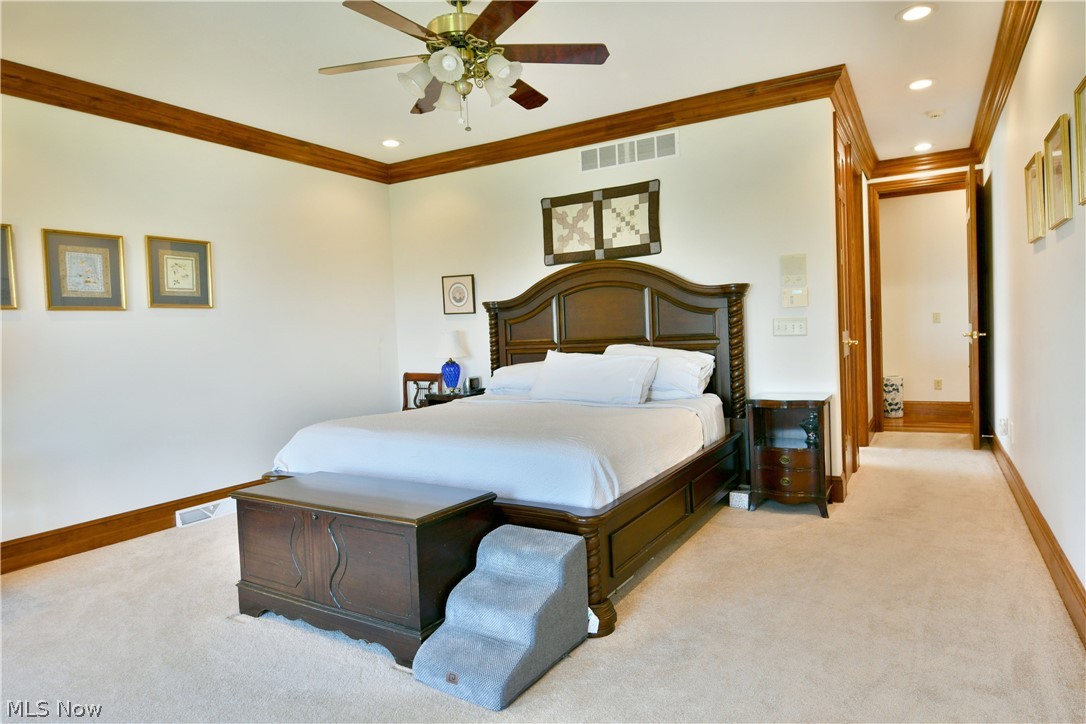 6367 Angel Court Warren OH 44481
