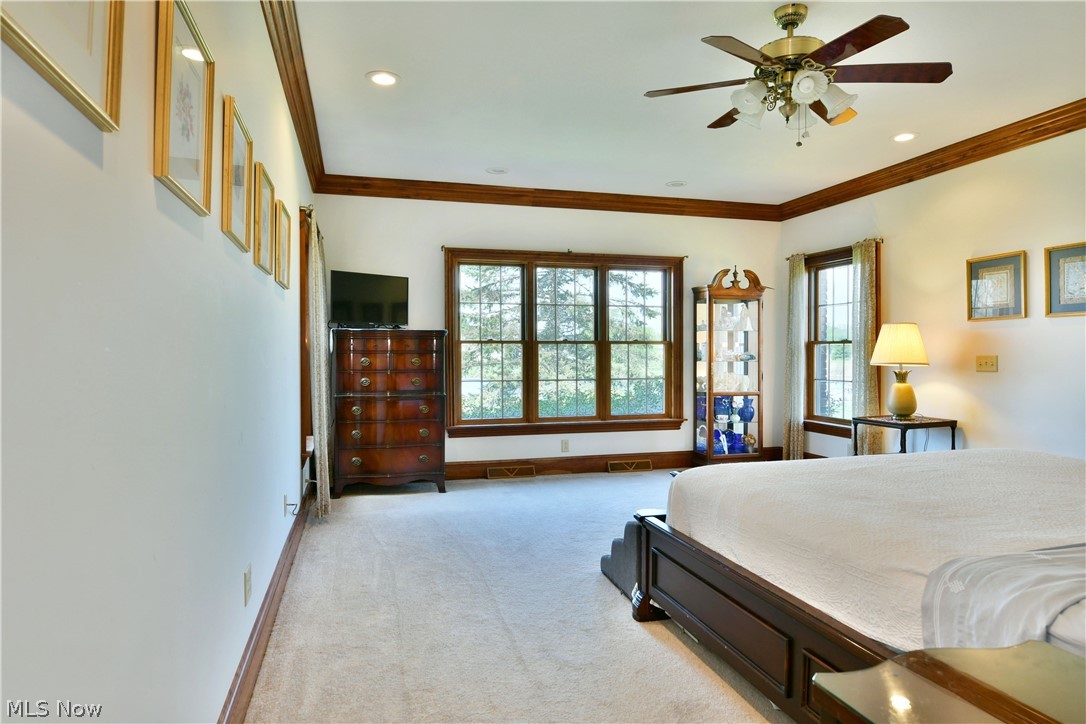 6367 Angel Court Warren OH 44481