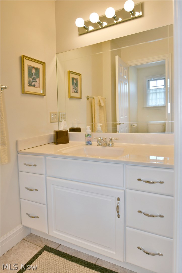 6367 Angel Court Warren OH 44481