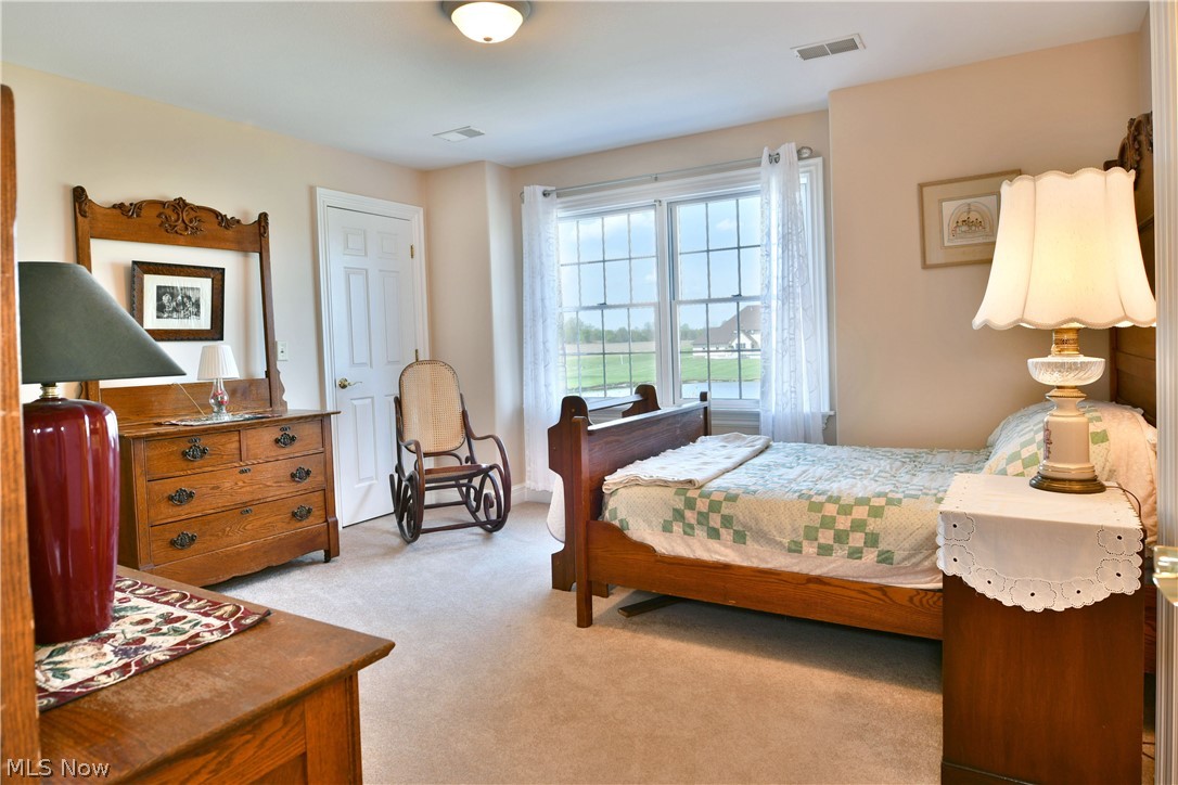 6367 Angel Court Warren OH 44481