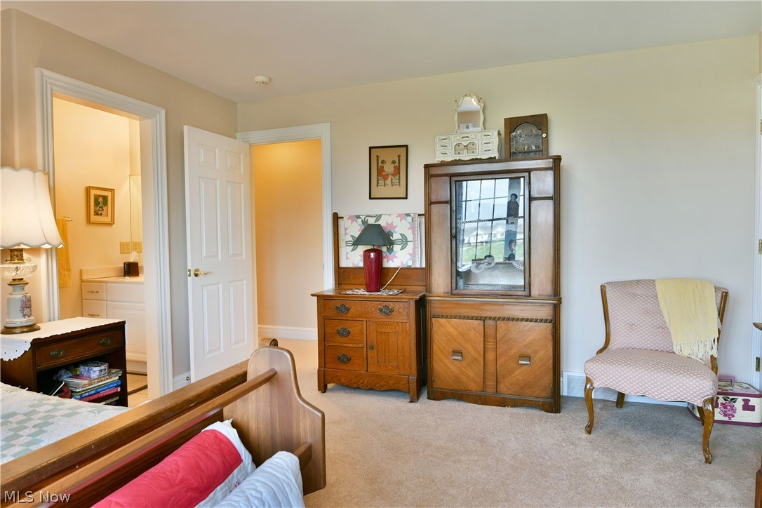 6367 Angel Court Warren OH 44481