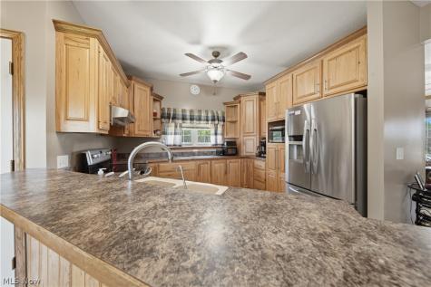 12159 Lawndell Road SW Navarre OH 44662