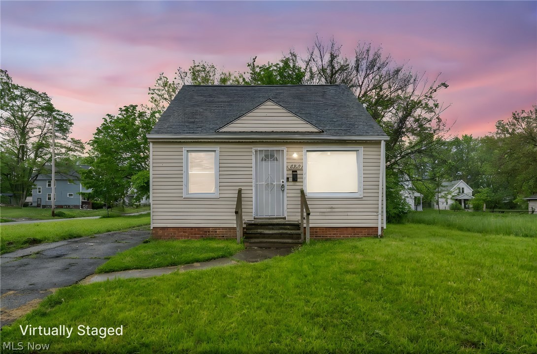 10212 Benham Avenue Cleveland OH 44105