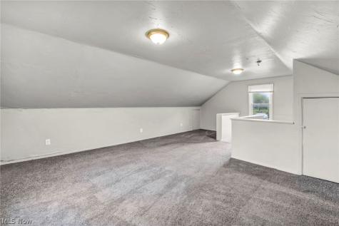 10212 Benham Avenue Cleveland OH 44105