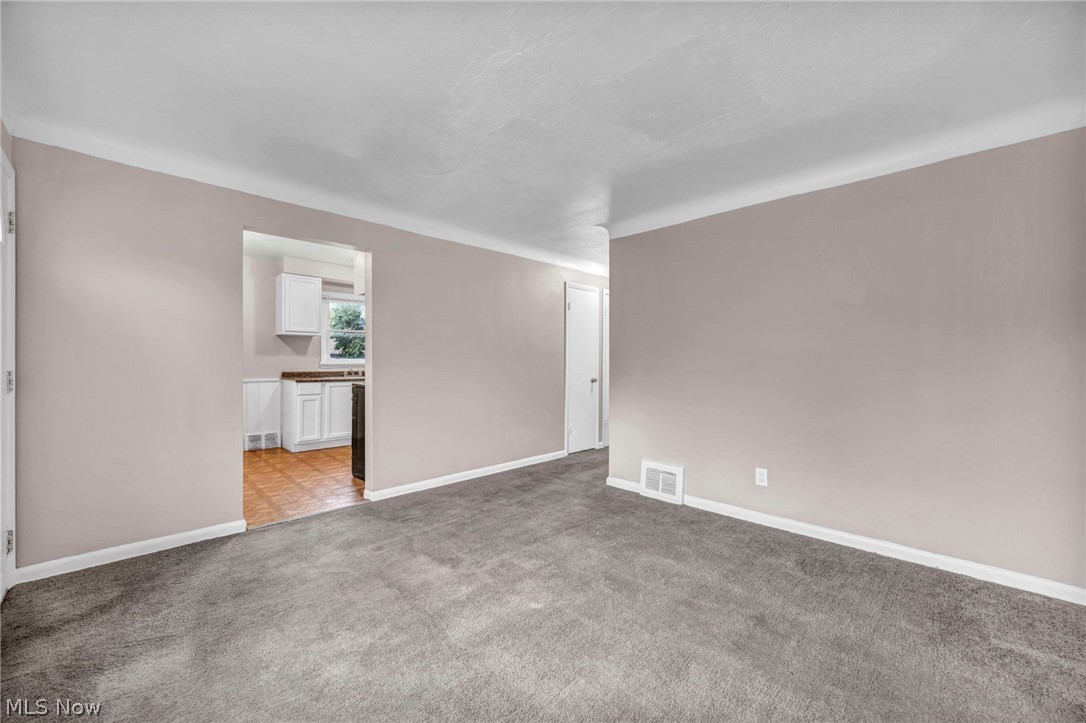 10212 Benham Avenue Cleveland OH 44105