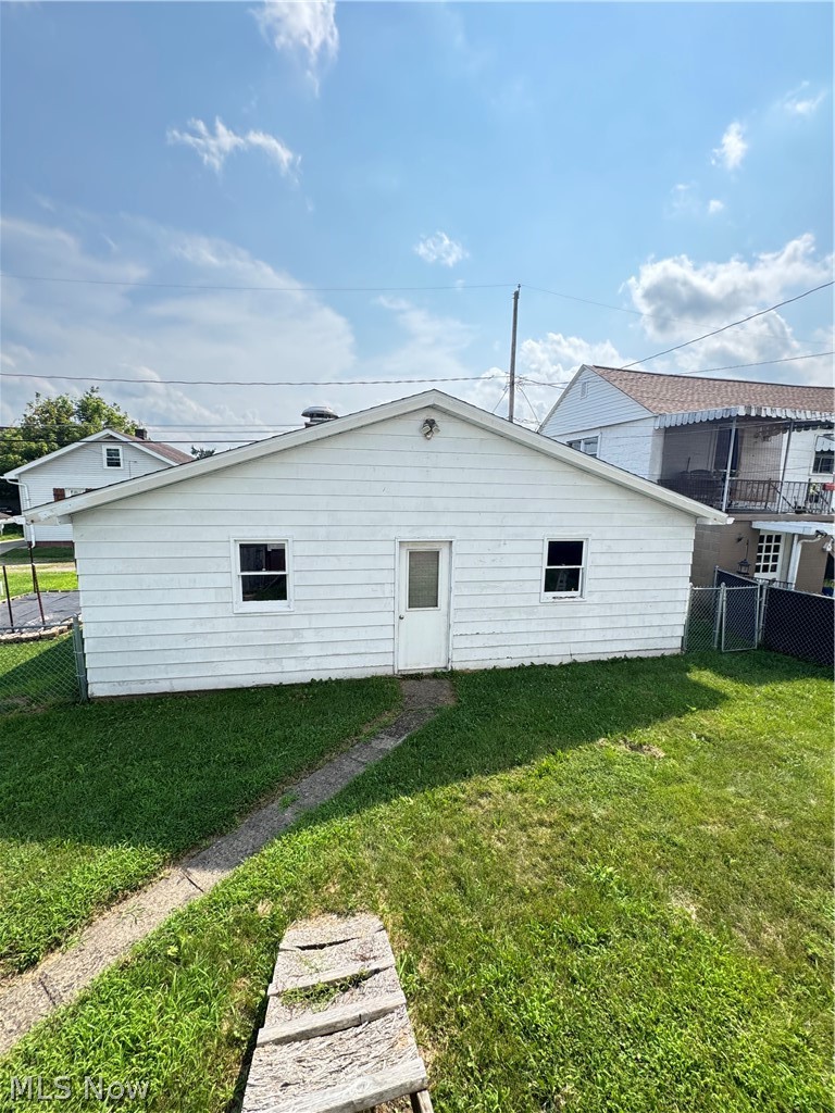 224 W 40th Street Shadyside OH 43947