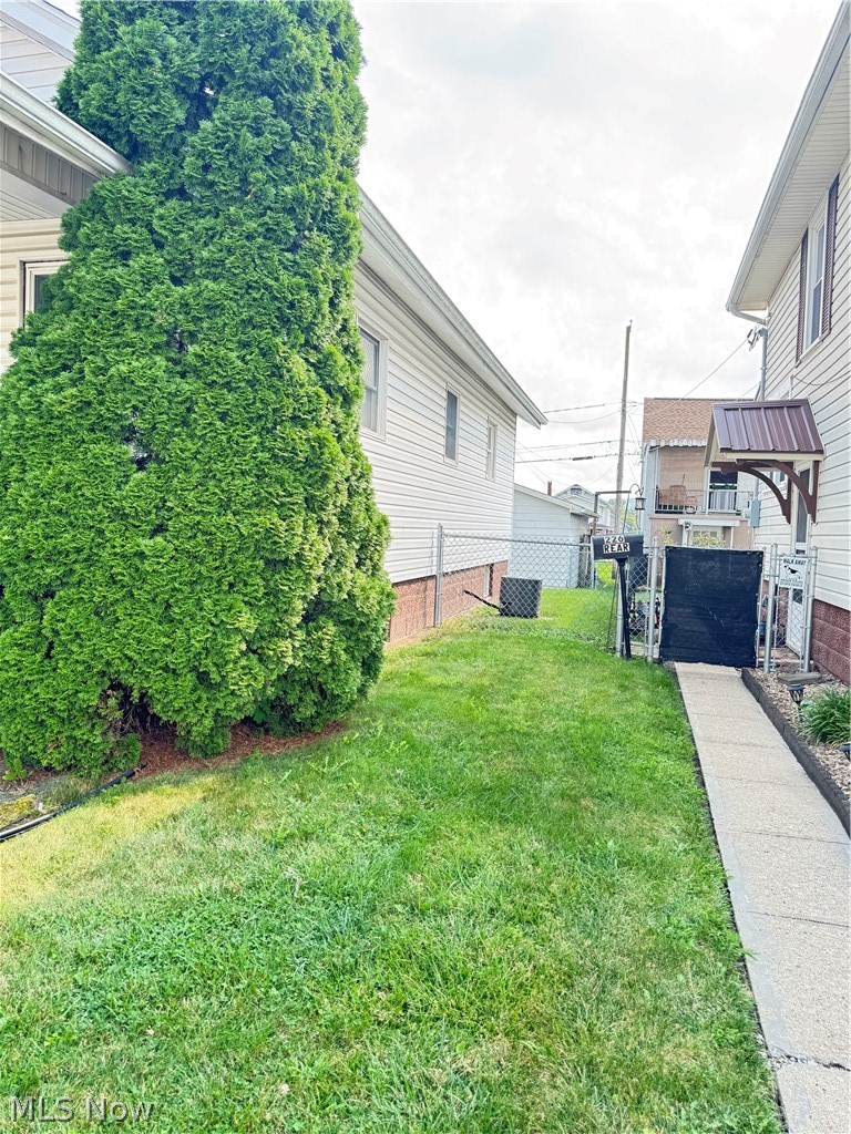 224 W 40th Street Shadyside OH 43947