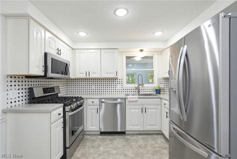 117 River Park Boulevard Munroe Falls OH 44262