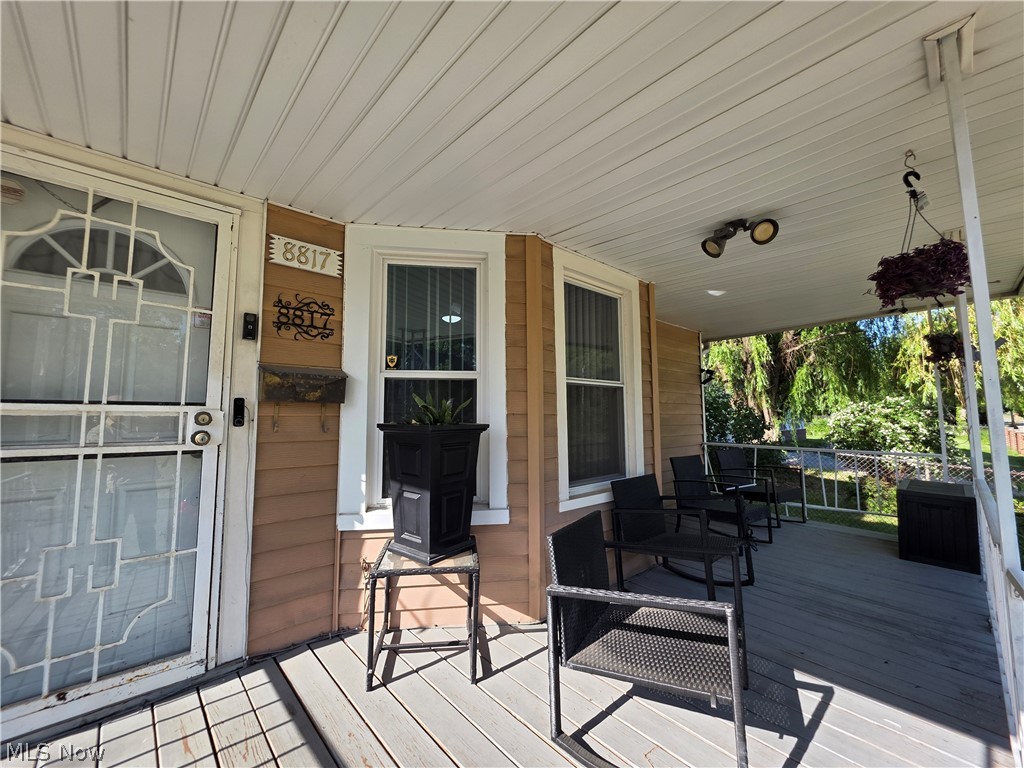 8817 Blaine Avenue Cleveland OH 44106