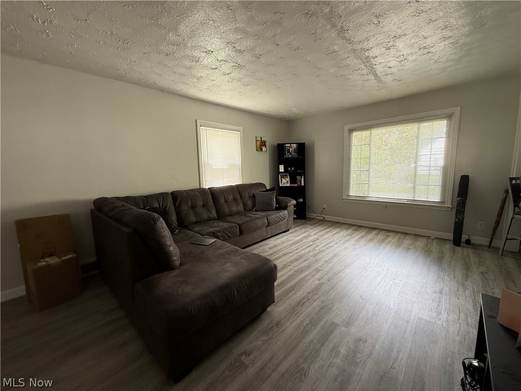 1479 Maplewood Street NE Warren OH 44483