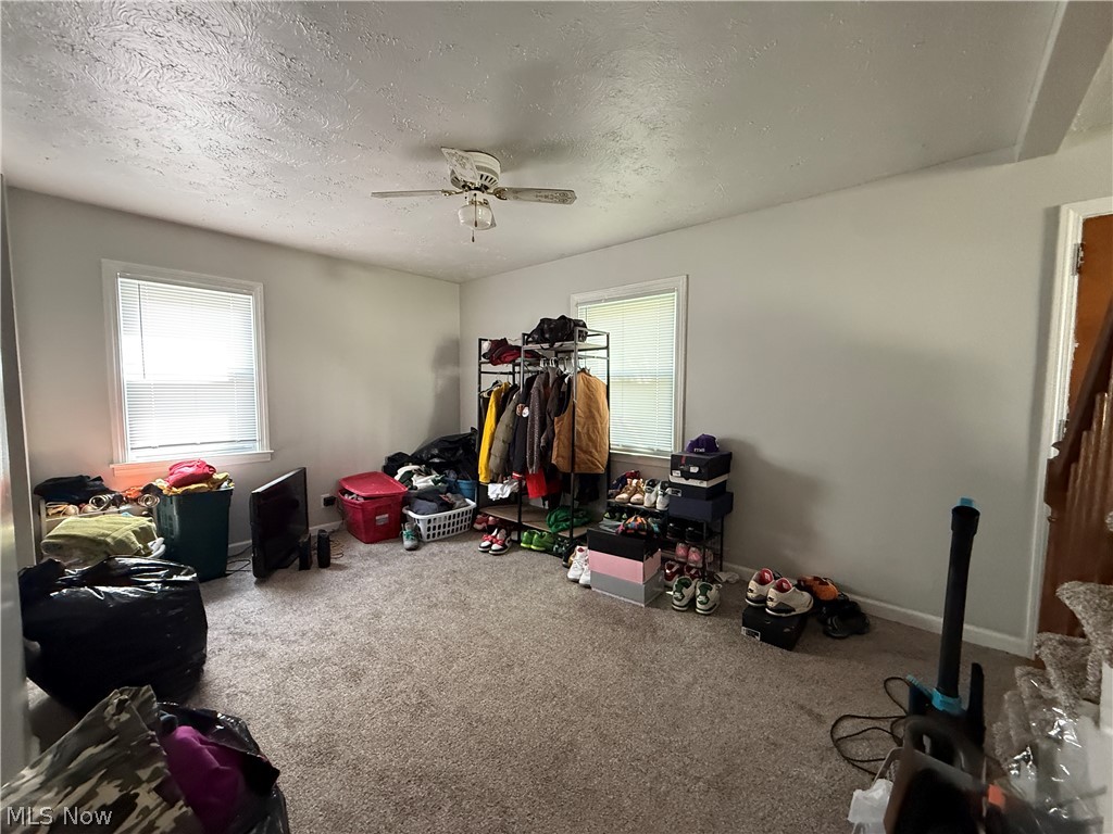 1479 Maplewood Street NE Warren OH 44483