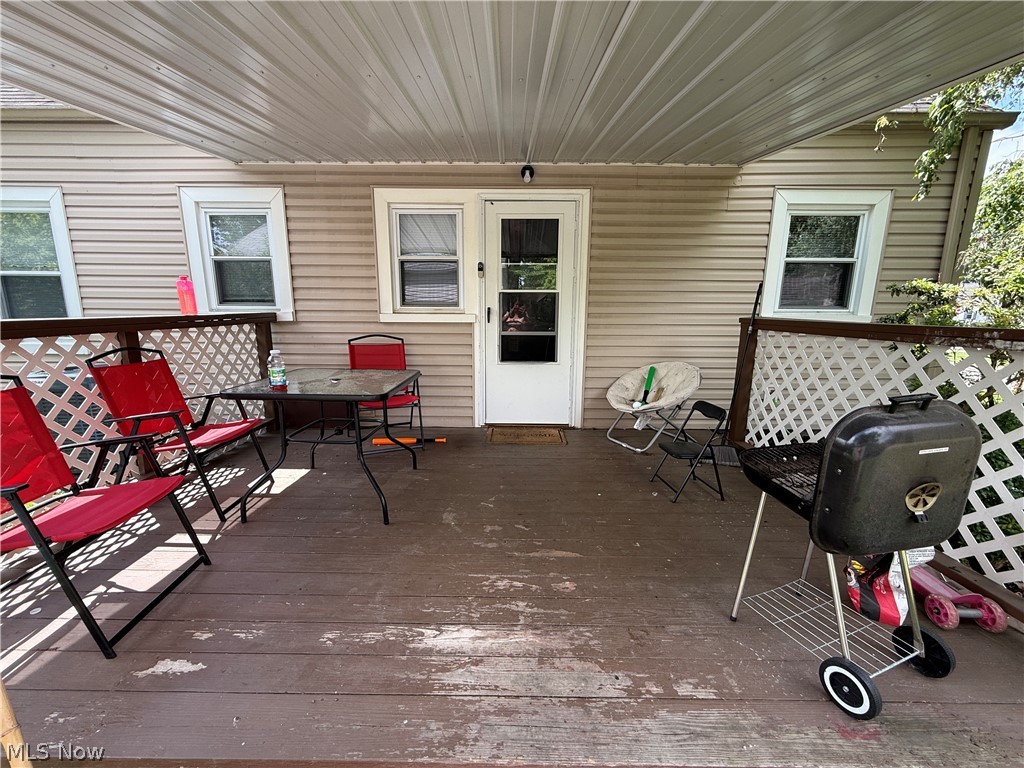 1479 Maplewood Street NE Warren OH 44483