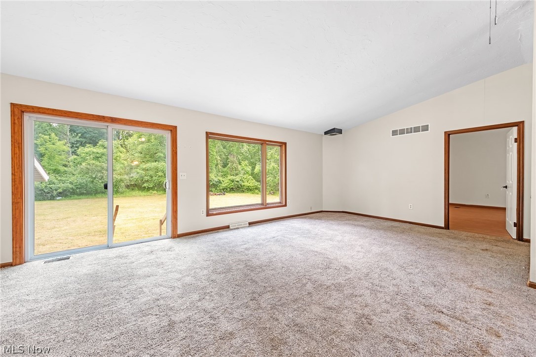 1038 E 21st Street Ashtabula OH 44004