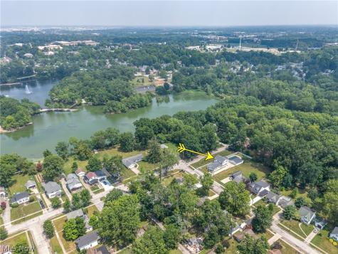 225 Stanmary Drive Berea OH 44017