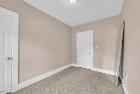 3308 W 88th Street Cleveland OH 44102