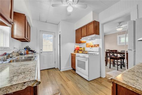 3308 W 88th Street Cleveland OH 44102