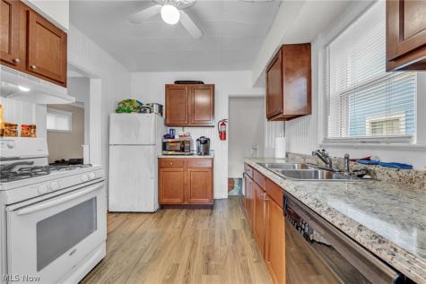 3308 W 88th Street Cleveland OH 44102