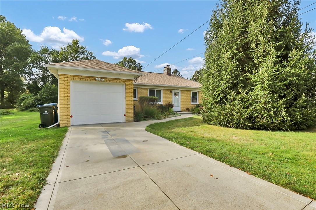 25255 Maple Ridge Road North Olmsted OH 44070