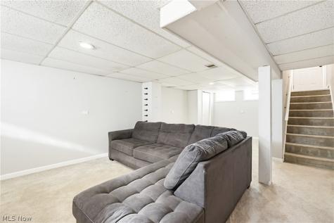 5618 Virginia Avenue Parma OH 44129
